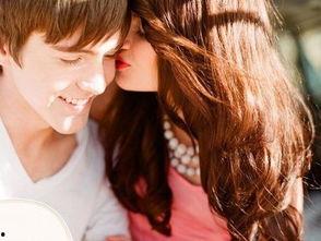 吃瓜博主拍到男生女生的视频,吃瓜博主捕捉到神秘男女互动视频！”