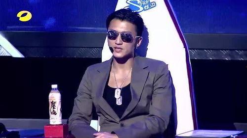 谢霆锋吃瓜新闻视频大全,揭秘明星吃瓜视频背后的故事