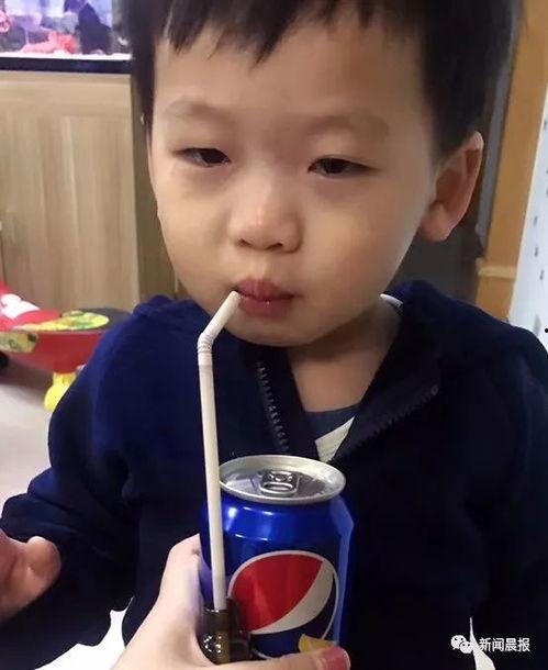 黑娃吃一个瓜视频